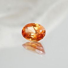 画像3: マンダリンガーネット ガーネット  ルース 1.25ct マダガスカル産 【 1点物 】 Mandarin Garnet 1月誕生石 オレンジ色 裸石  ハンドメイド材料 ペンダント  指輪 オリジナルアクセサリー 宝石 jewelry  天然石 パワーストーン 【 送料無料 】 (3)