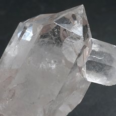 画像4: ゼッカデソーザ水晶 原石 ポイント 69.7g ブラジル・ゼッカデソーザ産 【一点もの】 Zecadesouza Quartz 稀少石 浄化 天然石 パワーストーン カラーストーン (4)