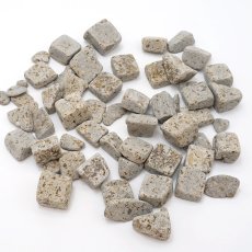 画像2: さざれ 100g 久栗坂石 日本銘石 青森県産 KUGURIZAKA Stone 天然石 パワーストーン カラーストーン (2)