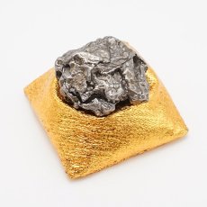 画像3: カンポ・デル・シエロ 隕石 アルゼンチン産 座布団付き 【 一点物 】 Campo del Cielo Meteorite IAB鉄隕石 カンポ・デル・シエロ隕石 原石 天然石 パワーストーン カラーストーン (3)