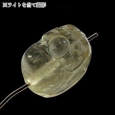 画像7: リビアングラス ヒキュウ エジプト産 貫通穴 【一点もの】 インパクトガラス Libyan Glass 隕石 天然ガラス テクタイト 希少 レア 天然石 パワーストーン (7)