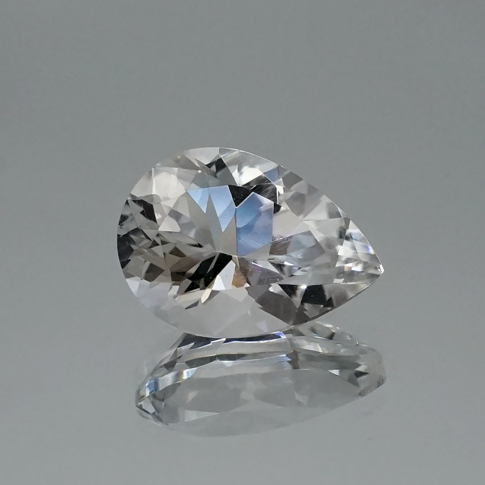 【 国産天然石 】 山梨県産 乙女水晶 ルース 6.0ct ペアーシェイプカット 水晶 【 一点もの 】 天然石 パワーストーン カラーストーン